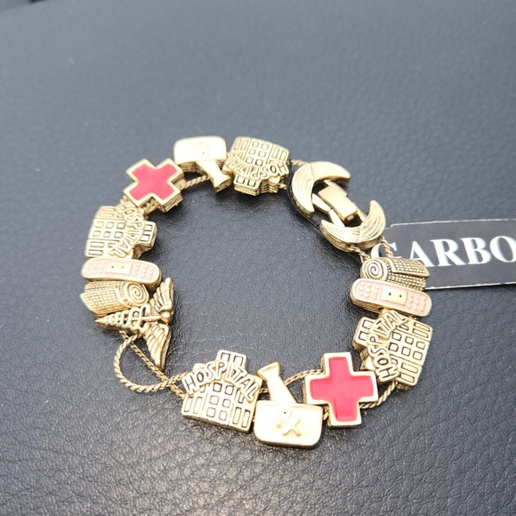 NWT  Medical Themed Chain-Charm Bracelet - Picture 1 of 5